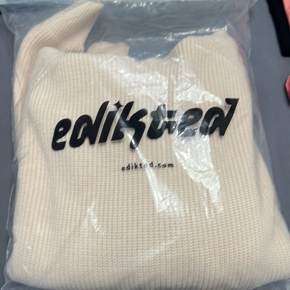 NWT 
EDIKTED KNIT HOODIE - Picture 6 of 6